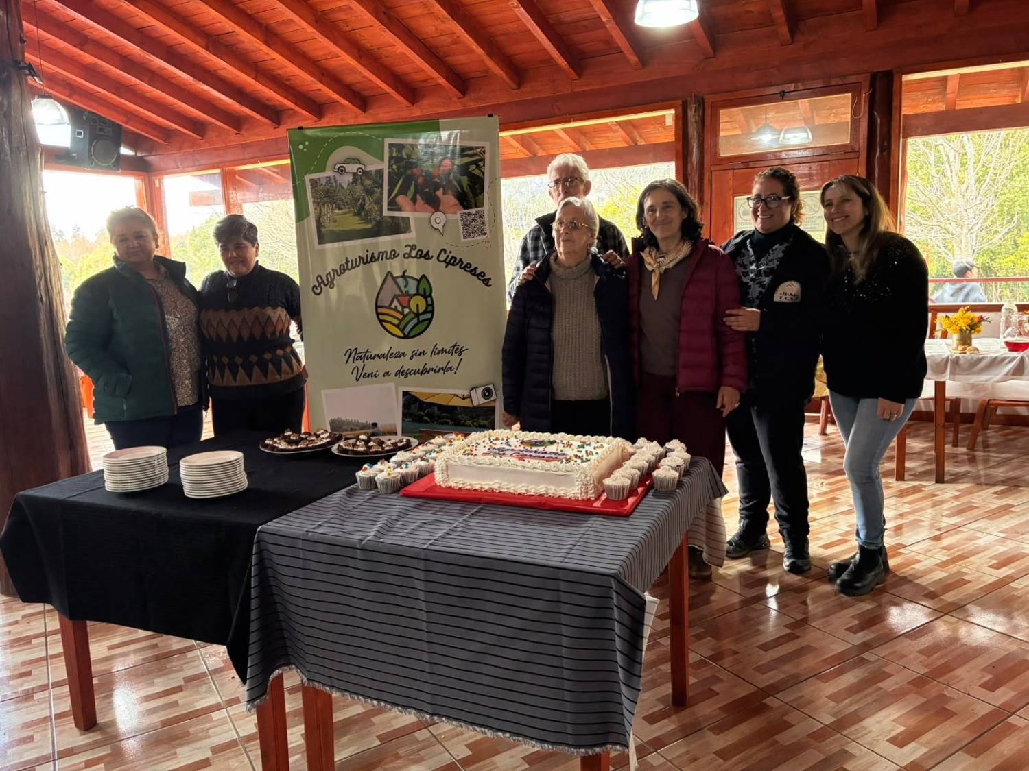 Integración y agroturismo: Trevelin presentó su temporada de primavera en Los Cipreses