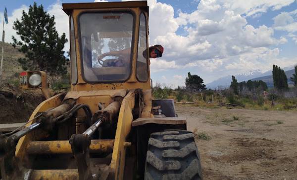 Servicios municipales en Esquel: dónde trabajan las máquinas y cómo funciona la recolección hoy