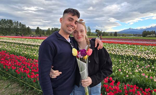 Desde el campo de tulipanes, un saludo a las madres